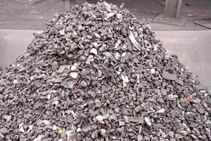  &nbsp;The coarse scrap recovered from the slag 