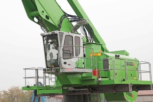  The driver has an unobstructed view of the shredder feed area 