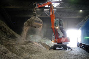  Auf dem Gelände der Firma Korn Recycling sind Cleanfix Umschalt-Ventilatoren seit mehreren Jahren im Dauereinsatz 