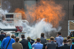  Explosion demonstrations at the trade show 