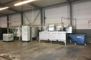  Leiblein Abwasser-Aufbereitungsanlage im Entsorgungsfachbetrieb Werner Luz GmbH, Bad Wimpfen, Reaktionsbehälter (li.), Vakuumbandfilter (re.) 