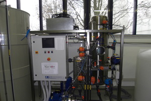  13 Vacuum-evaporator system 