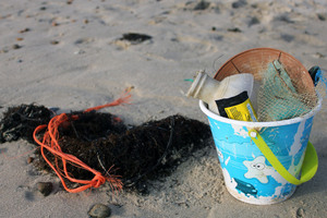  Litter collected on the beach within a few minutes 