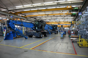  Terex Fuchs assembly line 