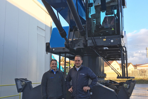  Have implemented the project at van Dijk Conatiners: Markus Struppler (right), head of the APC, and Martin Bosler, sales engineer at the APC 