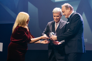  Award handover: State Secretary Claudia Dörr-Voß (BMWi) hand over the German Sustainability Award „Research“ to Prof. Dr. Michael Otto, Umweltstiftung Michael Otto and Joachim Rukwied, President of the German Farmers Association 