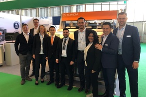  Das TOMRA-Team präsentiert INNOSORT FLAKE auf der PRSE 