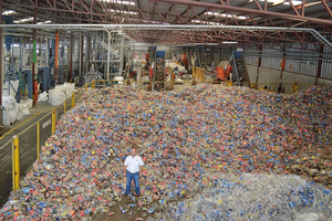  The collection and processing of PET was unknown in Honduras 20 years ago. Invema now processes 2000 tonnes of PET bottles every month to produce high-quality reground pellets, and film production is planned for the near future 