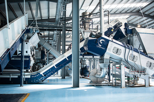  The shredding and the washing technology of Lindner provides the perfect material for the subsequent extrusion process. 