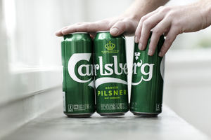  The Nature MultiPack™ was introduced to the market as a six-pack for cans under the „Snap Pack“ name by the Carlsberg Group in 2018. This film-free packaging is a pioneer in sustainability 