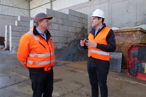  Steffen Hägele, CEO der Hägele GMBH im Gespräch mit Alexander Korn, Geschäftsführer Korn Recycling GmbH 