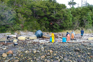  The nets and ropes discarded on the coasts of Patagonia are collected by locals and taken to collection points 