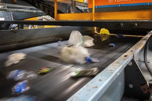  Mit insgesamt 32 AUTOSORT® von TOMRA auf drei Linien kann eine jährliche Menge von 250 000 t Kunststoffe aus Post-Consumer-Abfällen und gewerblichen Abfälle verarbeitet werden  