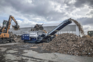  The total of 10 Lindner Urracos are used flexibly at RGS Nordic for processing a wide variety of materials, such as waste wood… 