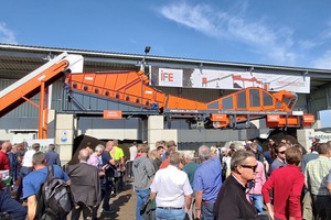  <div class="bildtext_en">The AEROSELECTOR was the crowd-puller at the International Practitioners‘ Day Compost 2021</div> 