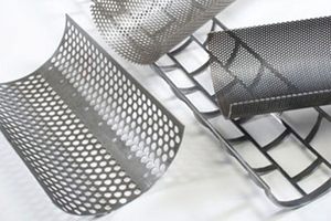  Bedscreens range from 15 cm down to 20 mesh (850 µm) or less. Aperture size determines dwell time and allows tight size control with minimal fines or heat generation 