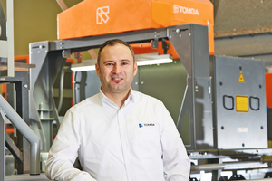  <div class="bildtext">Murat Sanli, Sales Engineer bei TOMRA Recycling </div> 