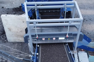  <div class="bildtext_en">The newly developed, modular, mobile overband magnets are designed for recycling equipment such as shredders, crushers and screens</div> 