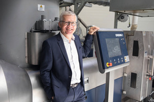  Manfred Hackl, CEO of EREMA Group: “A functioning recycling industry demands a focus on the entire process and value chain from waste collection and processing to recycling and the final plastic product.” 