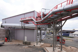  The finished wood chips are transferred directly from the production hall to the loading terminal 