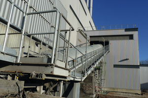  Conveyor belt to the slag bunker 