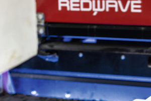  Innovative REDWAVE CX Sortiermaschine in der Visy-Glasrecyclinganlage 