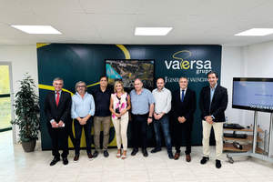  F.l.t.r.: José Alberto Comos, General Manager of VAERSA; Francisco Javier Sendra, Regional Secretary of Environment and Territory; Alfons Dominguez, Mayor of Alzira; Salomé Pradas, Councillor of Environment, Water, Infrastructure and Territory; Enrique Montalva, Second Deputy Mayor; Jorge Blanco, Director General of Quality and Environmental Education; Ral Esteban, Deputy Manager of Vaersa; and Xavier Balaguer, Manager of Local and Regional Administration for the area of Catalonia and the Valencian Community 