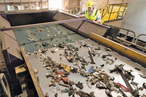  STEINERT’s MD, Johan van Zyl inspects the long-running and reliable STEINERT ECS on S&amp;P’s site 