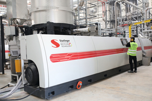  DOĞAPEToperates two Starlinger reco­STAR PET 165 HC iV+ PET bottle-to-bottle recycling lines with an output capacity of 1.8 t/h each 