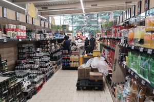  1 Packaging waste in a supermarket 