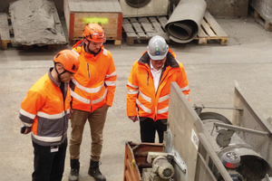  Von links: Matthias Ebneter, COO Immark, Nicolas Huber, Produktionsleiter Immark, Standortort Regensdorf und Ulrich Kanzleiter, Area Sales Manager bei BHS-Sonthofen GmbH 