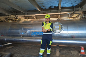  Die von ANDRITZ gelieferte Recyclinglinie für Faserplatten bei Sonae Arauco hat erfolgreich die ersten recycelten Faserplatten produziert 