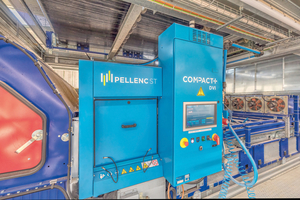  Sechs optische Sortierer COMPACT+™ von Pellenc ST, die Nahinfrarot-(NIR-) und sichtbare Spektroskopie nutzen und mit CNS BRAIN™ ausgestattet sind, sortieren die verschiedenen Papierarten  