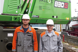  Marko Klickermann (rechts), Bereichsleiter DEUMU, und Baggerführer Johannes Hasler 