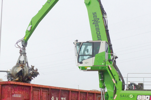  Durch die große Reichweite ist der 830 G besonders flexibel einsetzbar, z.B. für die Ent- und Beladung von Schiffen oder Eisenbahnwagons 
