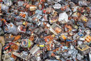  Output material e-waste 