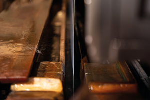  At the heart of the electro-galvanizing line: A steel strip passes through a galvanizing cell 