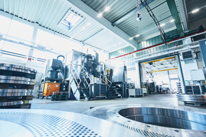  Modern eight-spindle machines in die manufacturing are just one example of the continuous investment in production at the Reinbek site 