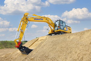  Der PC220LCi-12 Hydraulik-bagger ist mit der neuesten Generation der intelligenten Maschinensteuerung 3.0 ausgestattet 