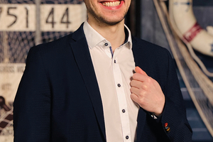  3 Dr. rer. nat. Dustin Kubas 