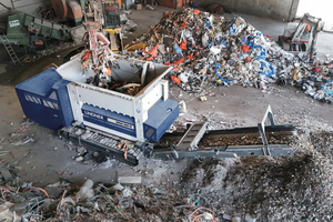  The 100 % diesel-driven system allows for completely off-grid operation and maximum flexibility at job sites 